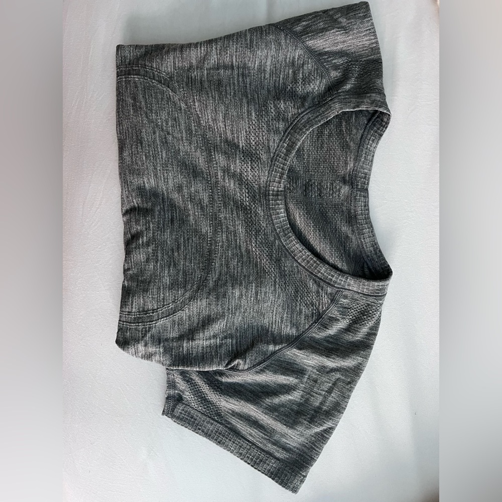 Swiftly Tech Short-sleeve Shirt